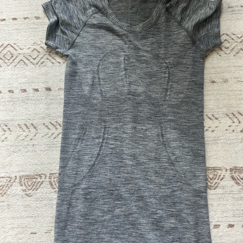 Lululemon Swiftly Tech - Picture 3 of 5